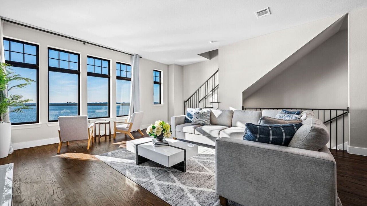 Photo of Livingroom in Rowlett