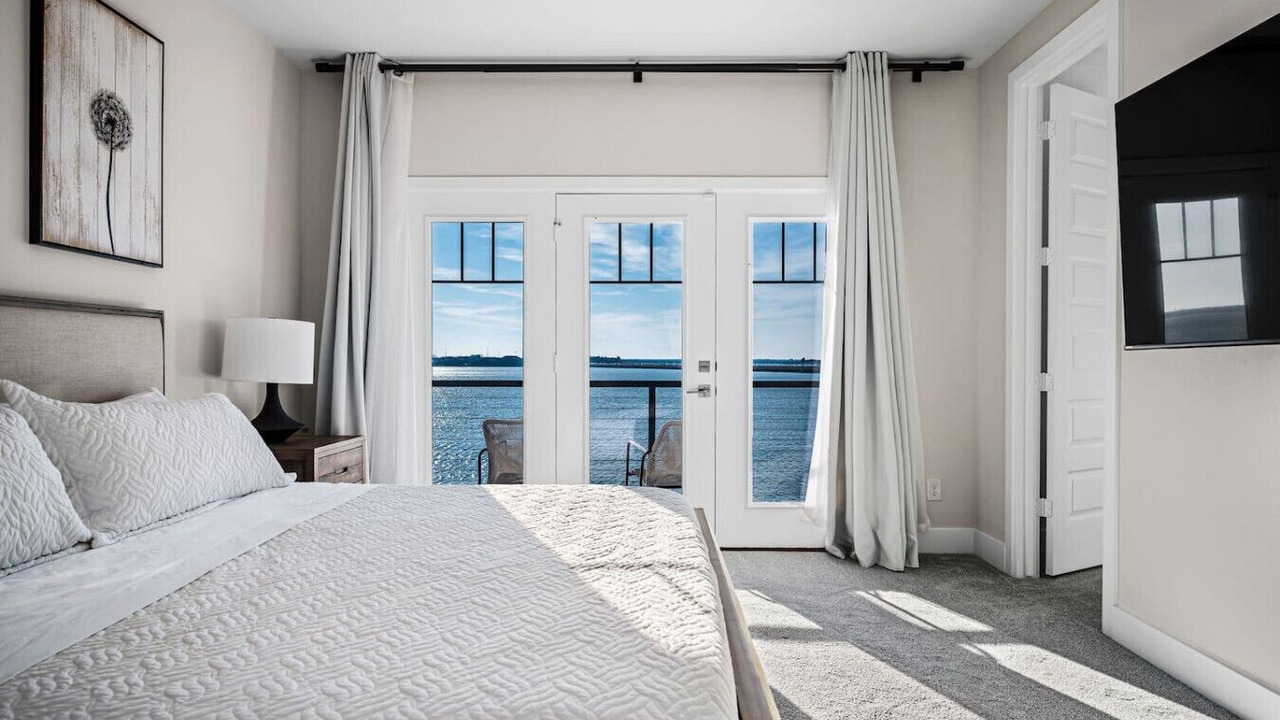 Photo of Bedroom in Rowlett