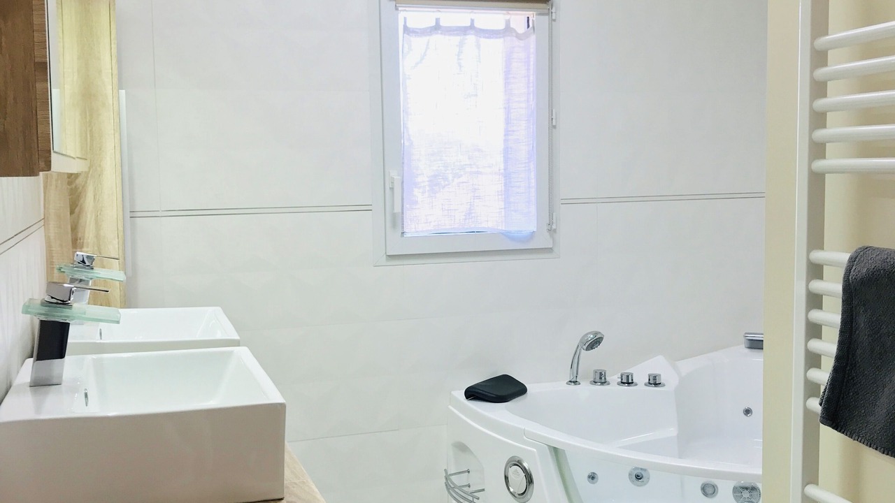 Photo of Bathroom in Liffre