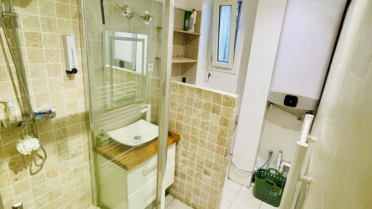 Photo of Bathroom in Villemomble