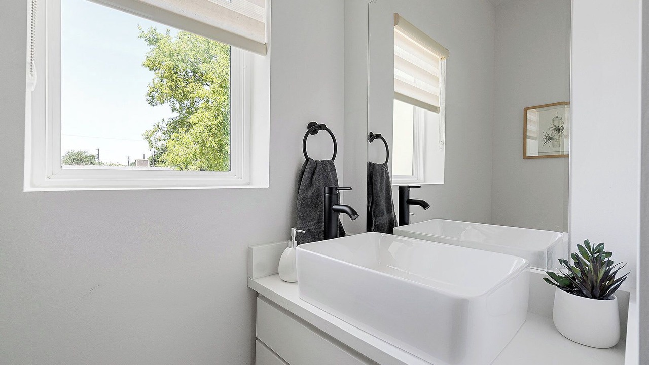 Photo of Bathroom in Oak Cliff