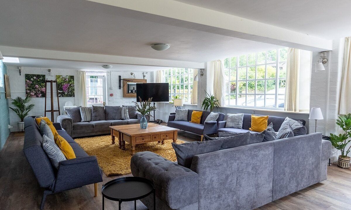 Photo of Livingroom in Crich