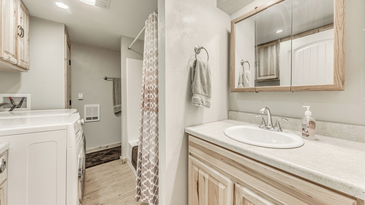 Photo of Bathroom in Cloudcroft