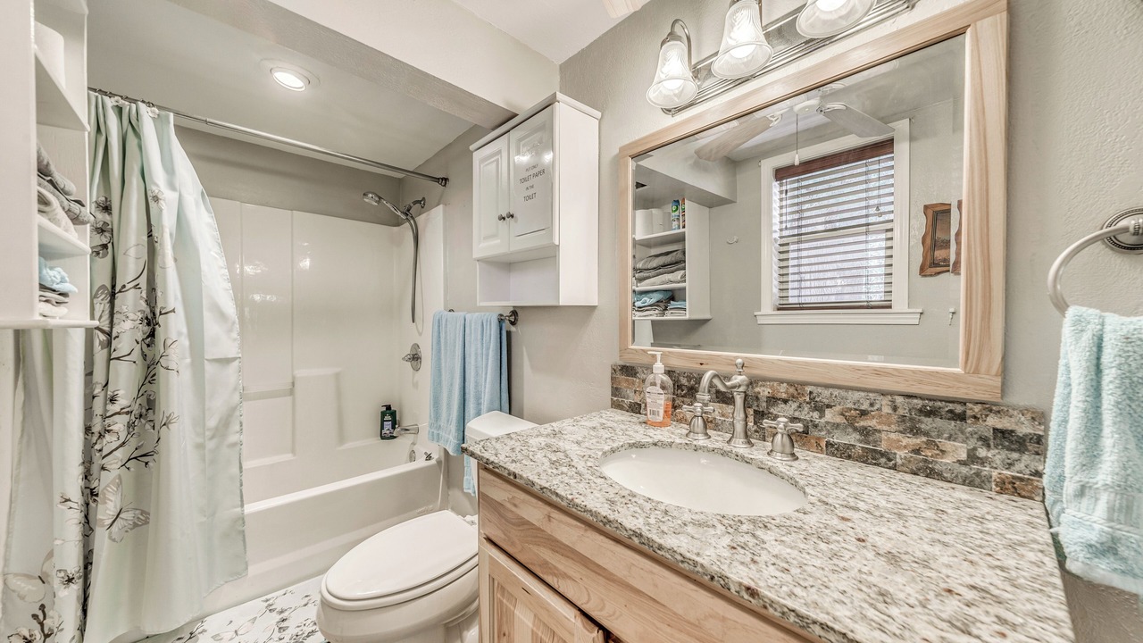 Photo of Bathroom in Cloudcroft