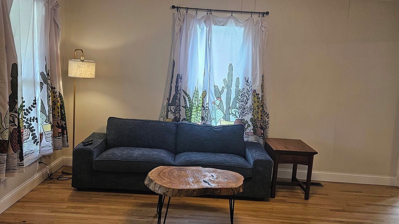 Photo of Livingroom in Mayville
