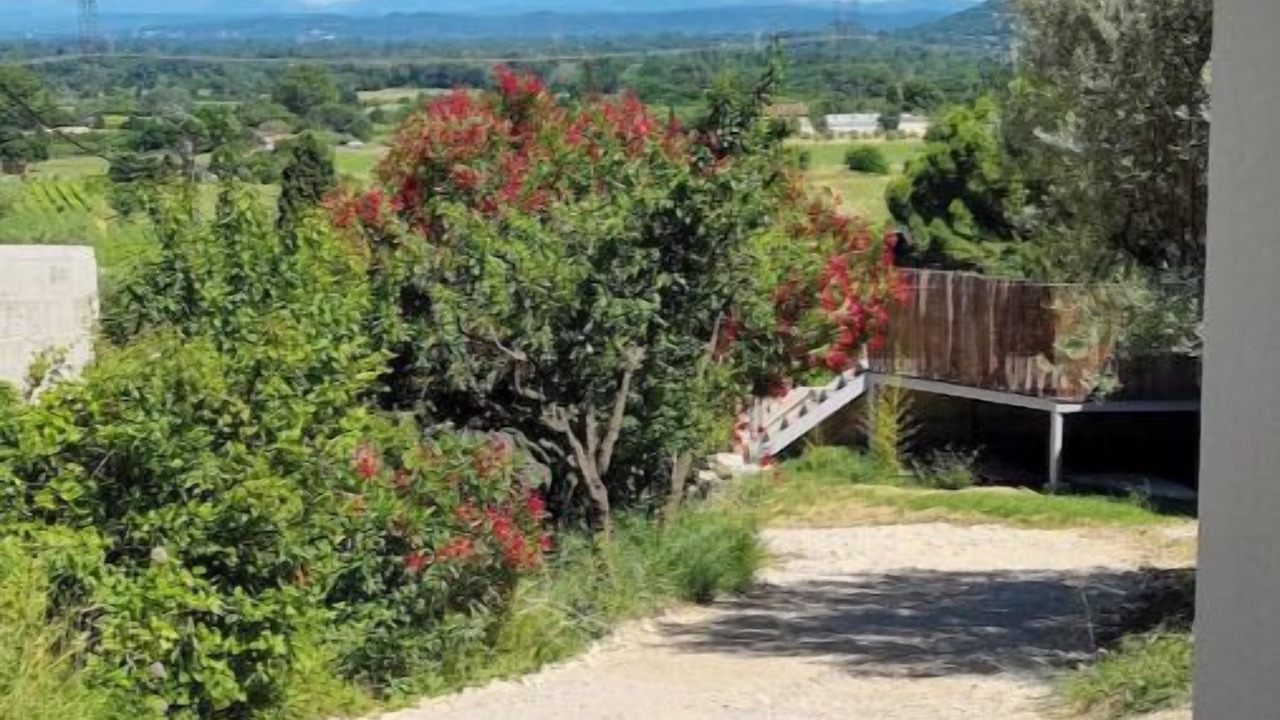 Photo of Outdoor in Saint-Julien-de-Peyrolas