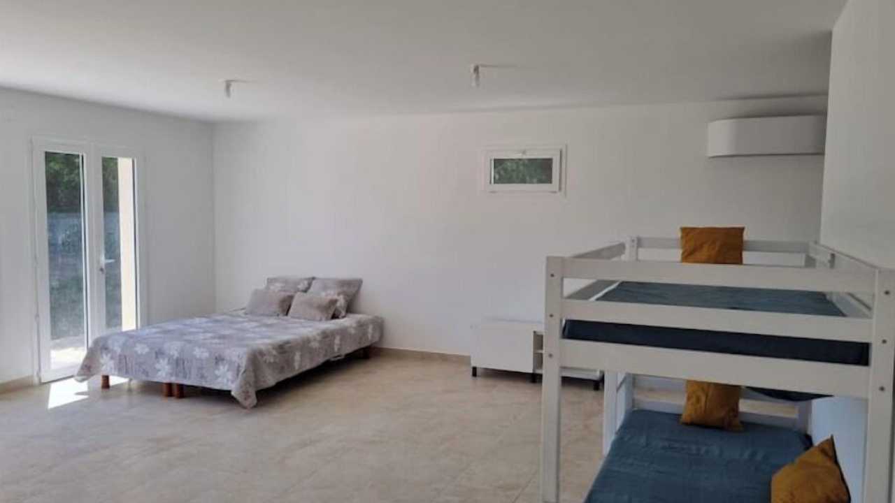 Photo of Bedroom in Saint-Julien-de-Peyrolas