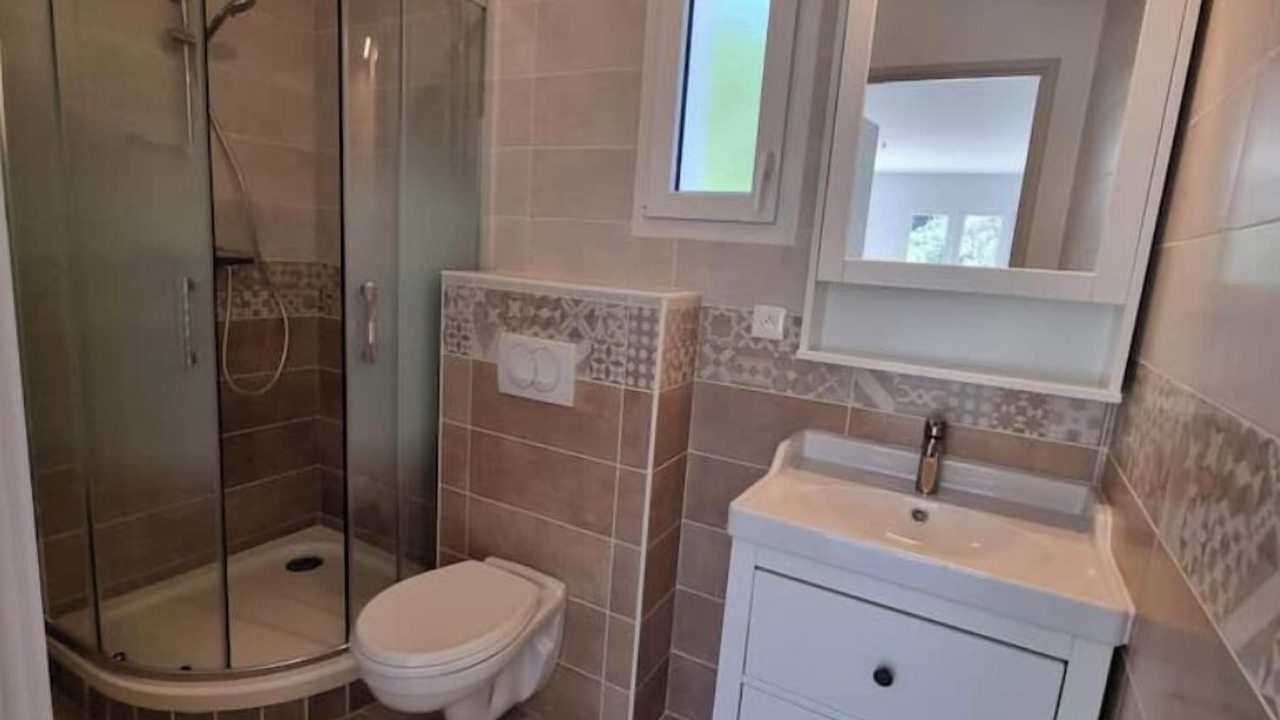 Photo of Bathroom in Saint-Julien-de-Peyrolas