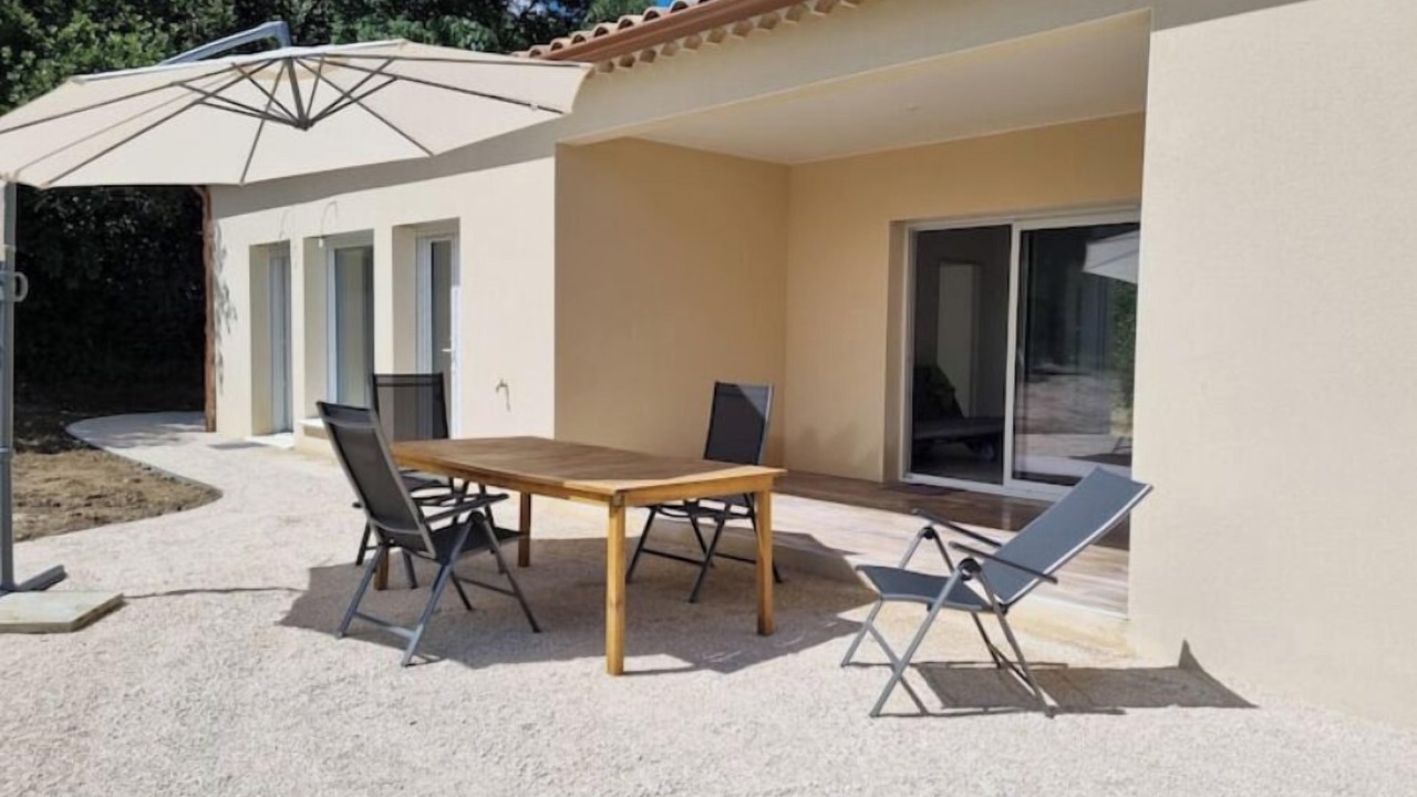 Photo of Outdoor in Saint-Julien-de-Peyrolas