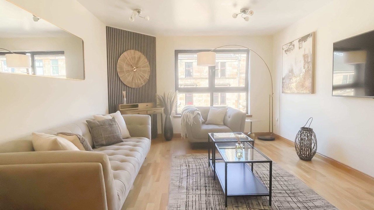 Photo of Livingroom in Glasgow Westend