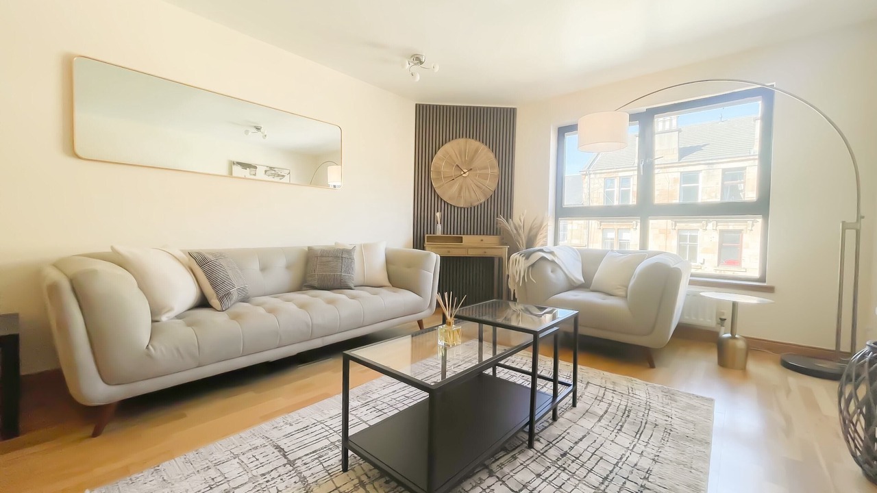 Photo of Livingroom in Glasgow Westend