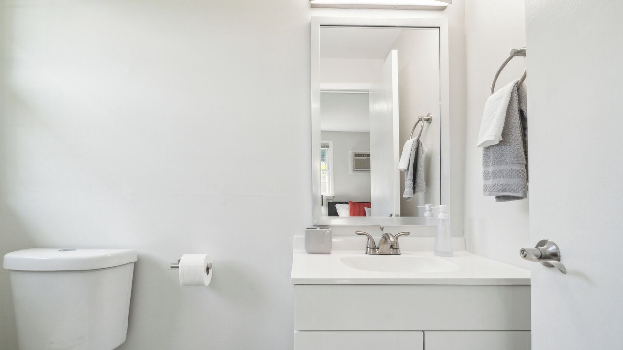 Photo of Bathroom in Newark