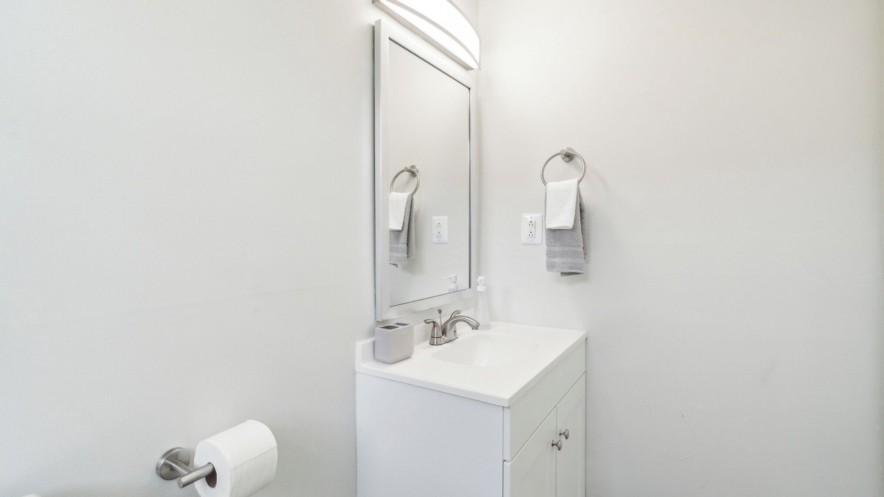 Photo of Bathroom in Newark