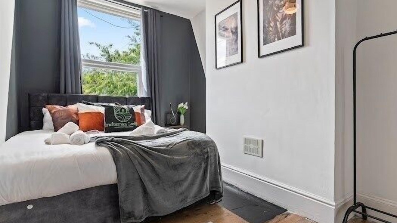 Photo of Bedroom in Saint Paul's