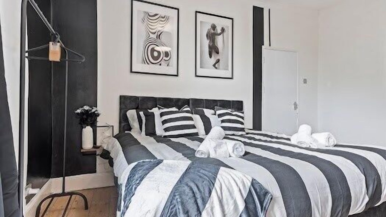 Photo of Bedroom in Saint Paul's