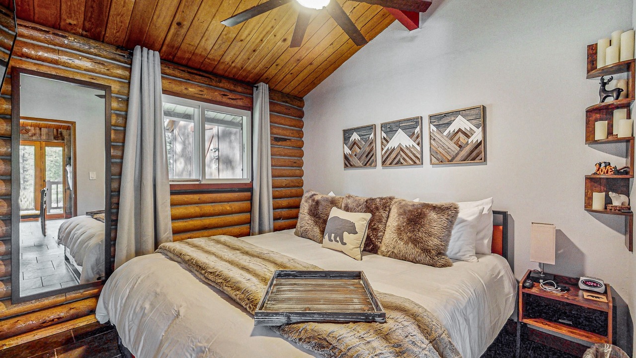 Photo of Bedroom in Gold Bar