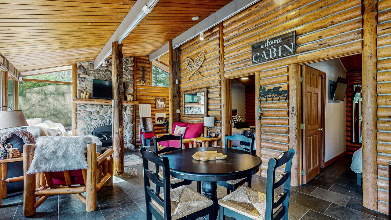 Photo of Others in Gold Bar