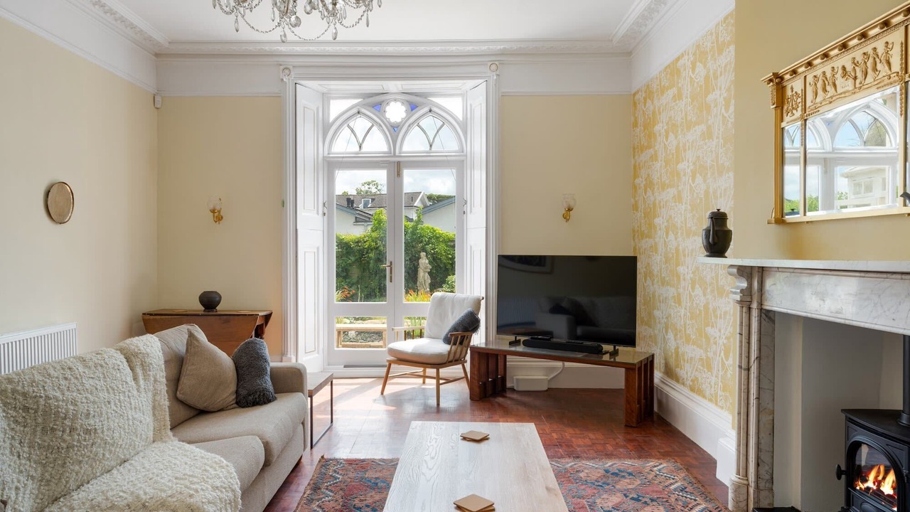 Photo of Livingroom in Exeter