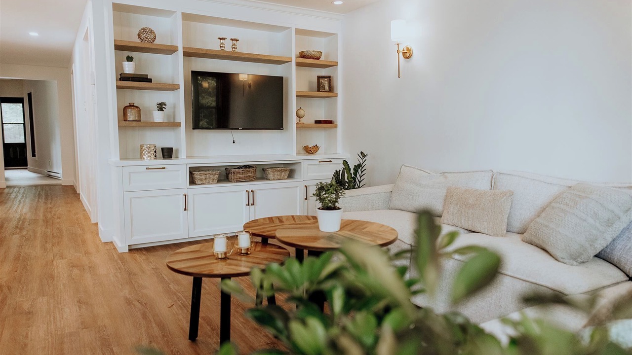 Photo of Livingroom in Saint-Etienne-De-Bolto