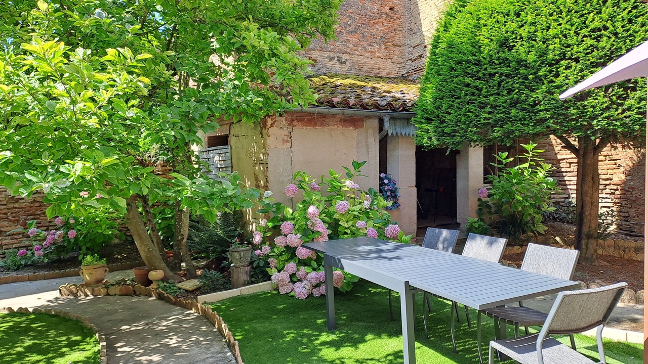 Photo of Outdoor in Beaumont-de-Lomagne