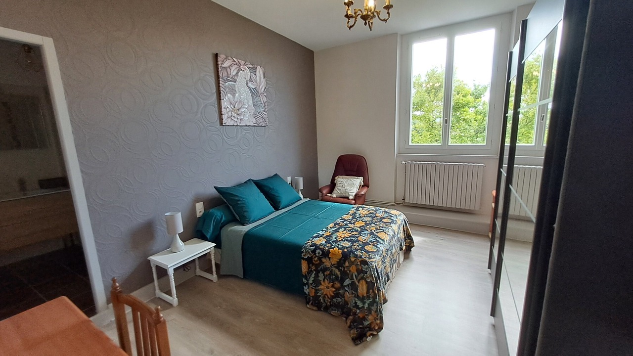Photo of Bedroom in Beaumont-de-Lomagne