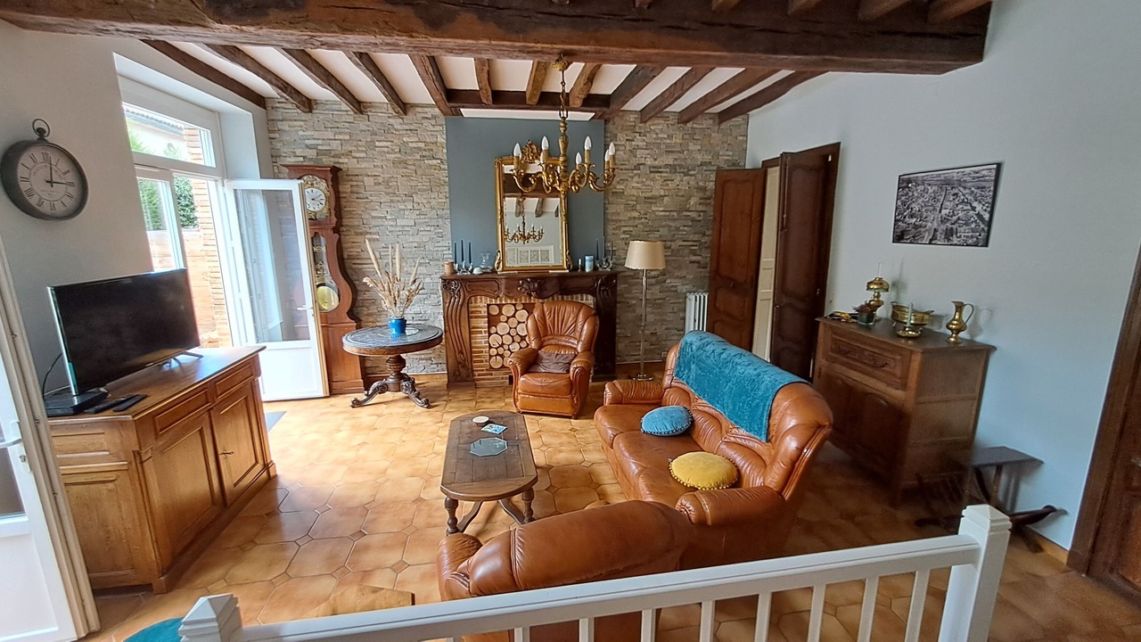 Photo of Livingroom in Beaumont-de-Lomagne