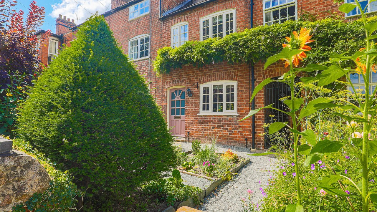 Photo of Others in Quorn