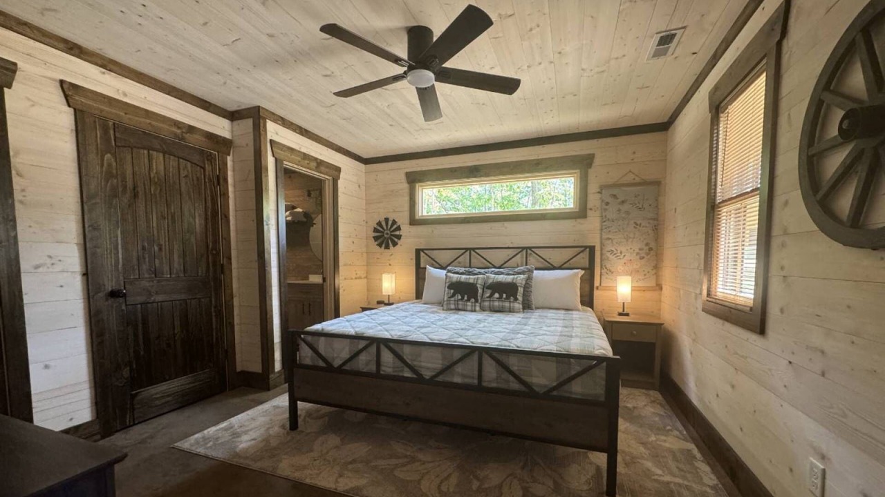 Photo of Bathroom in Rising Fawn