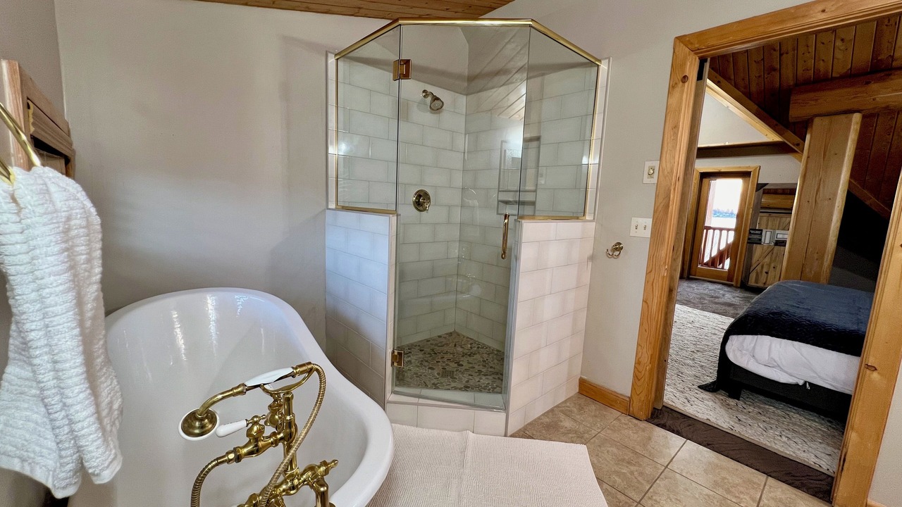 Photo of Bathroom in Cascade Valley