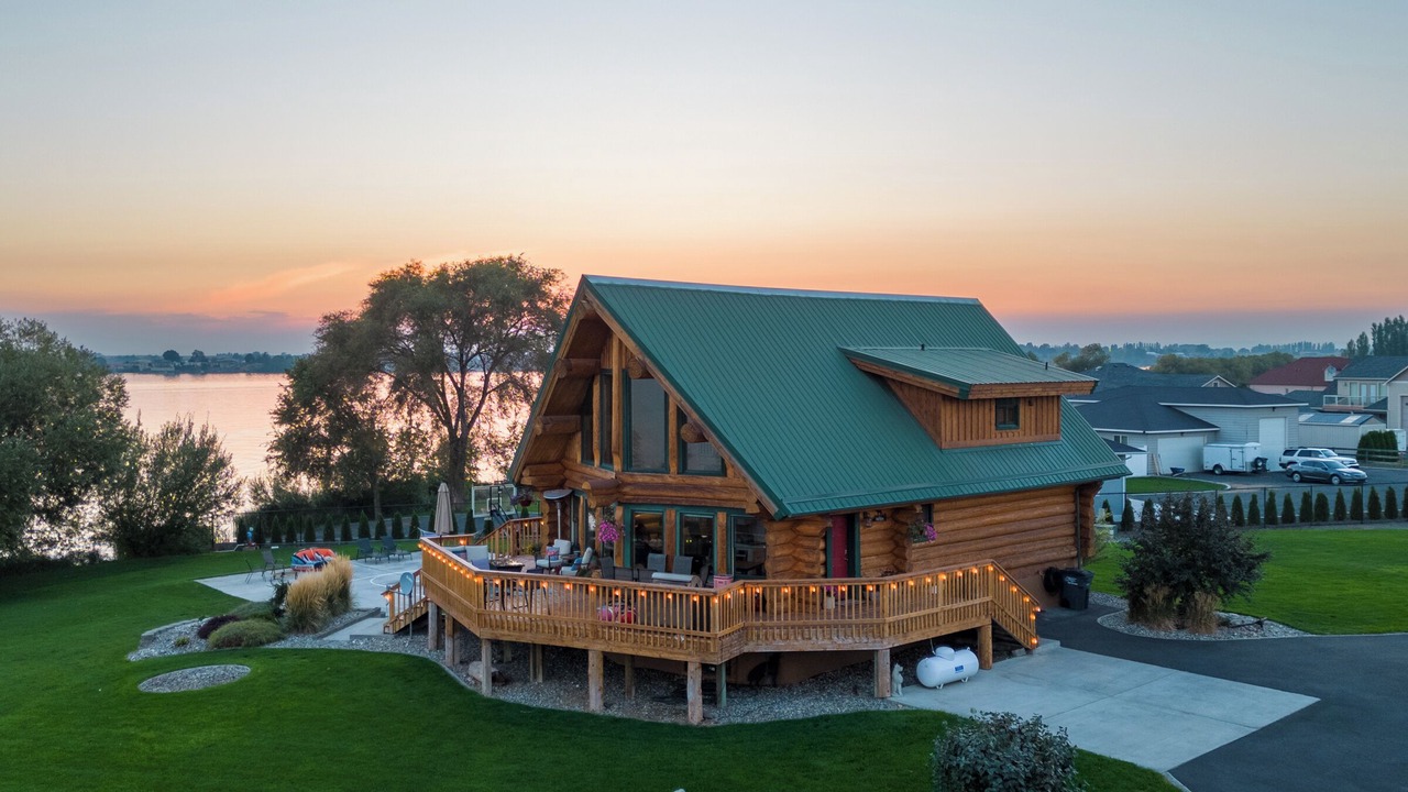 Photo of Others in Cascade Valley