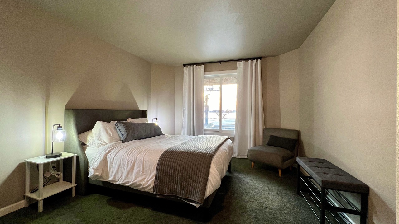Photo of Bedroom in Cascade Valley