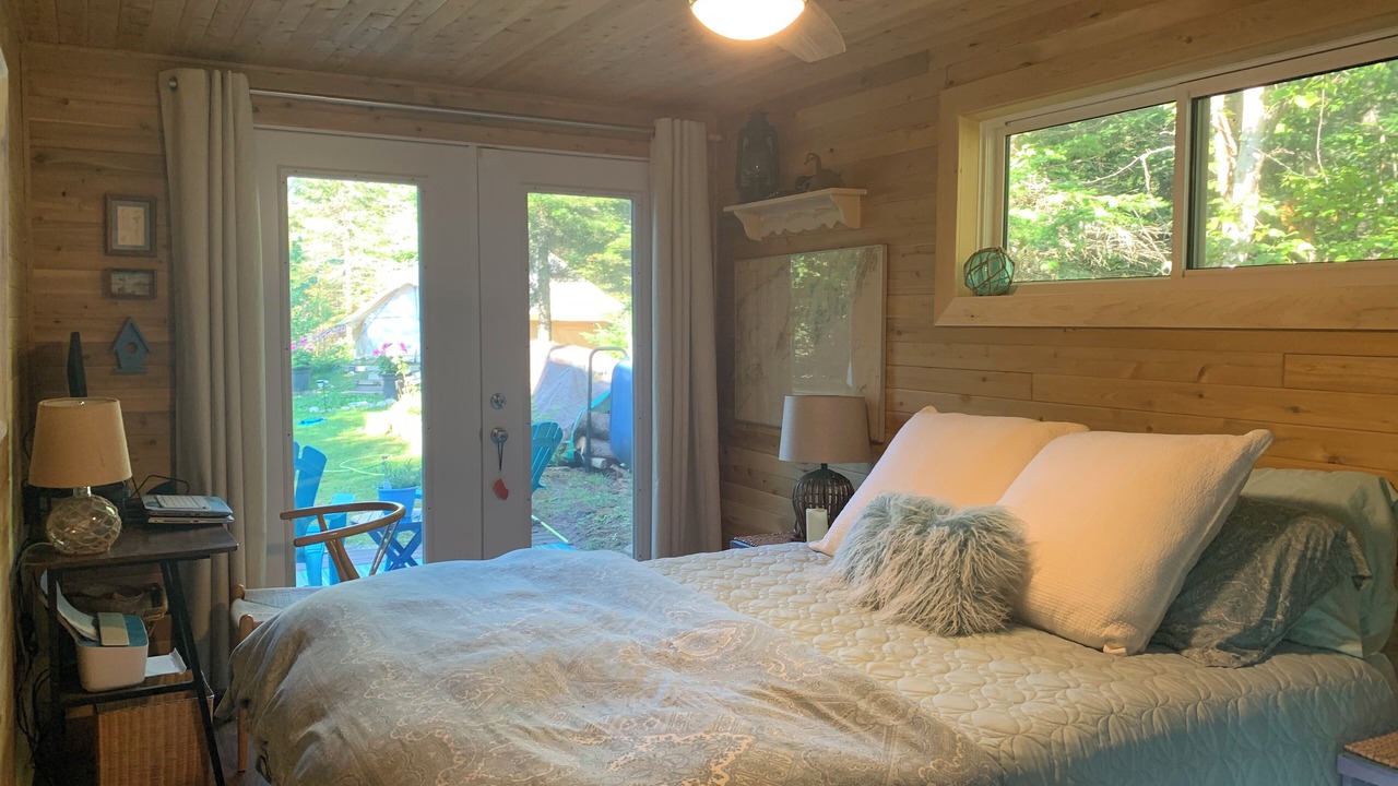 Photo of Bedroom in Shuniah
