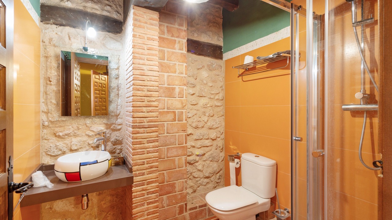 Photo of Bathroom in Alfambra