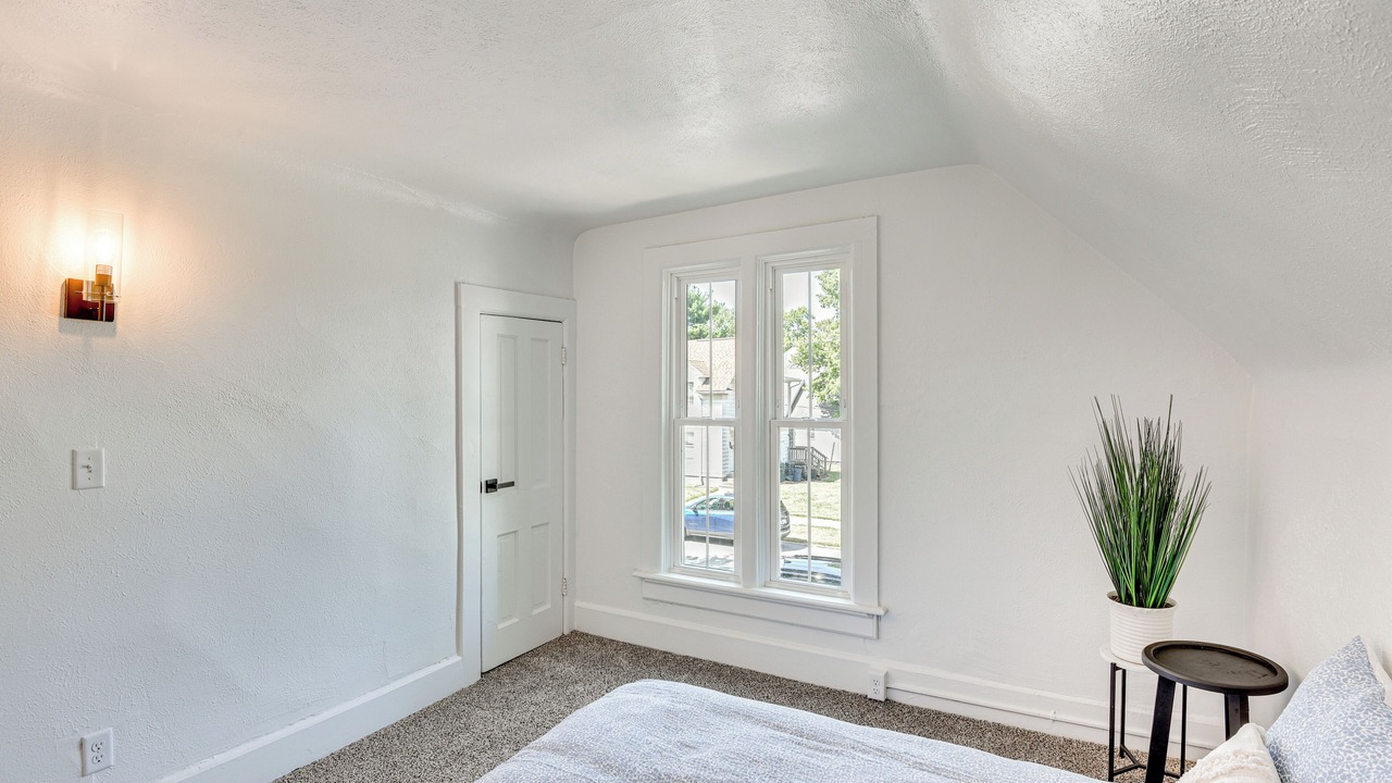 Photo of Bedroom in Near Northwest