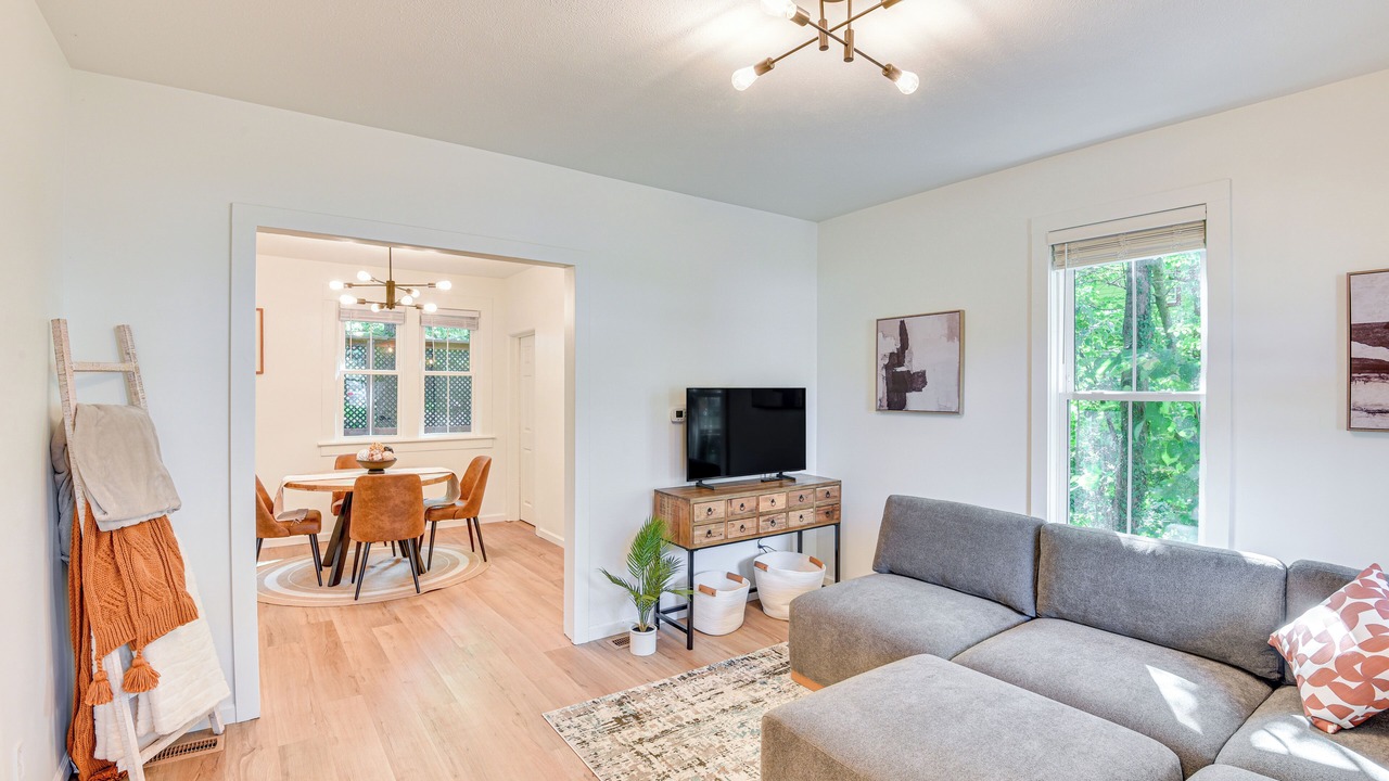 Photo of Bedroom in Near Northwest