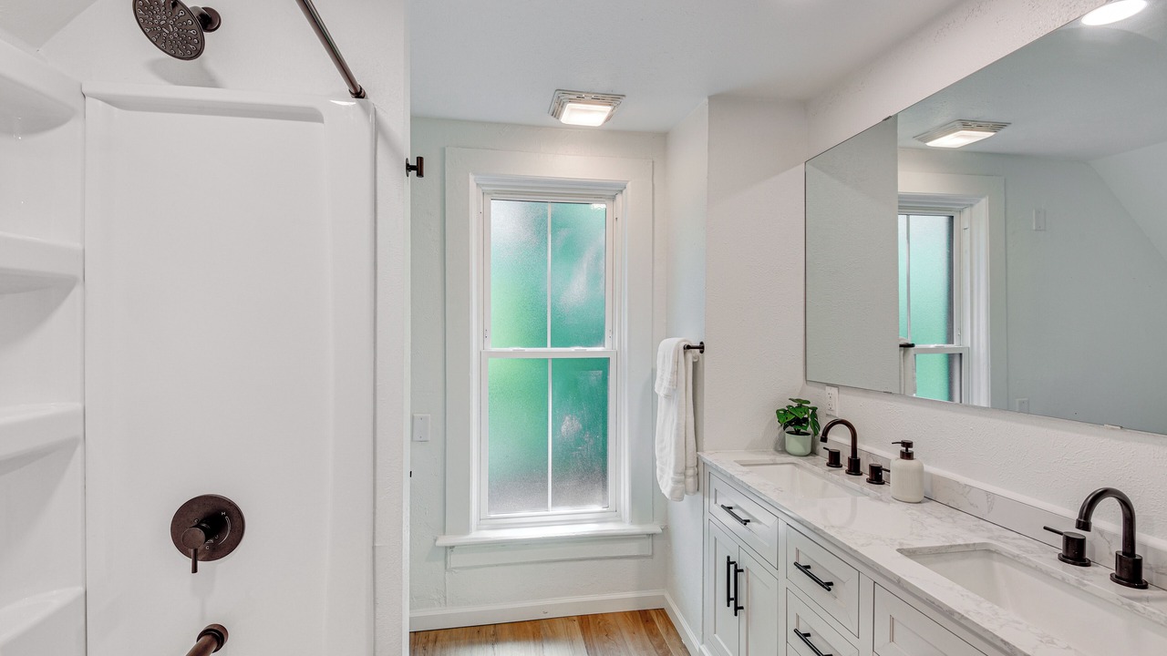 Photo of Bathroom in Near Northwest