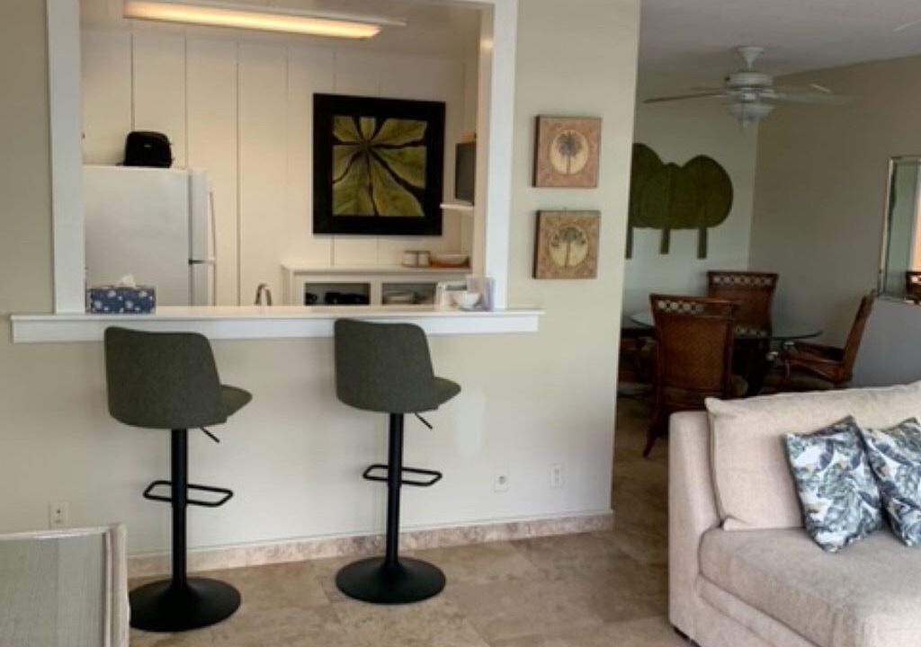 Photo of Livingroom in Central Beach