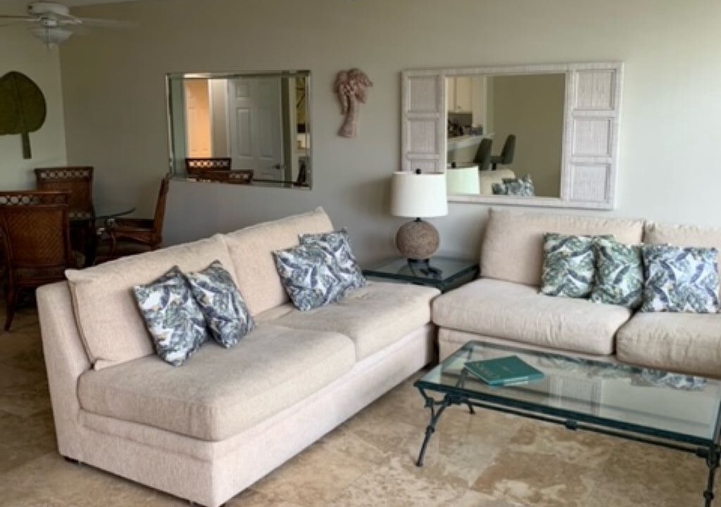Photo of Livingroom in Central Beach