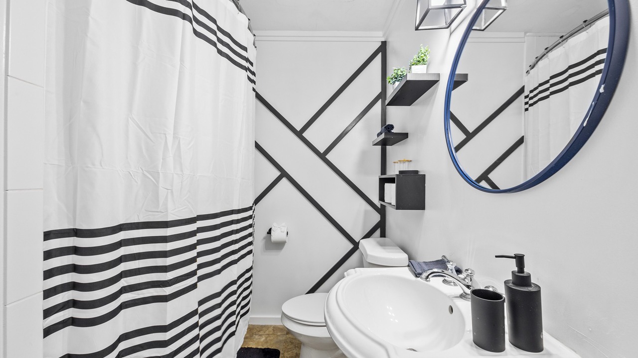Photo of Bathroom in East Point