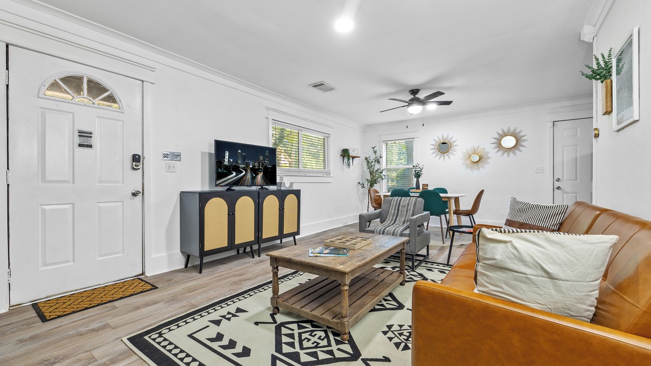 Photo of Livingroom in East Point