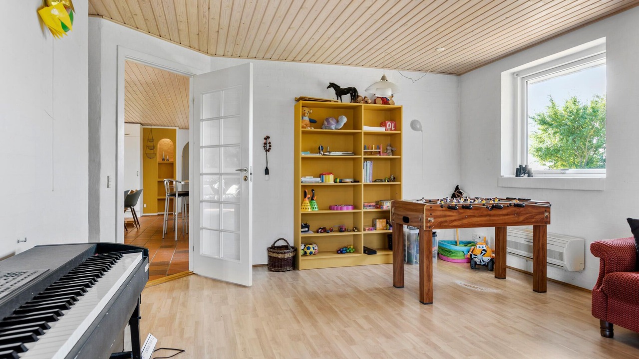 Photo of Others in Bjert