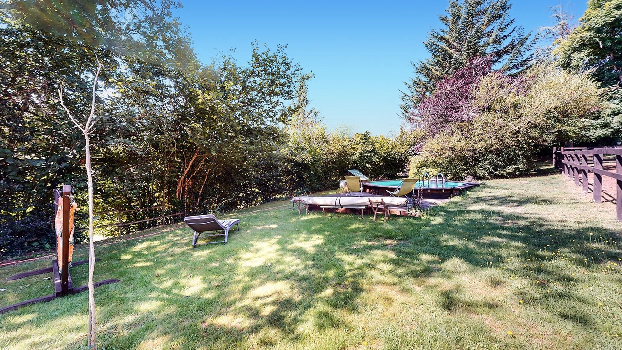 Photo of Others in Bourg-Lastic