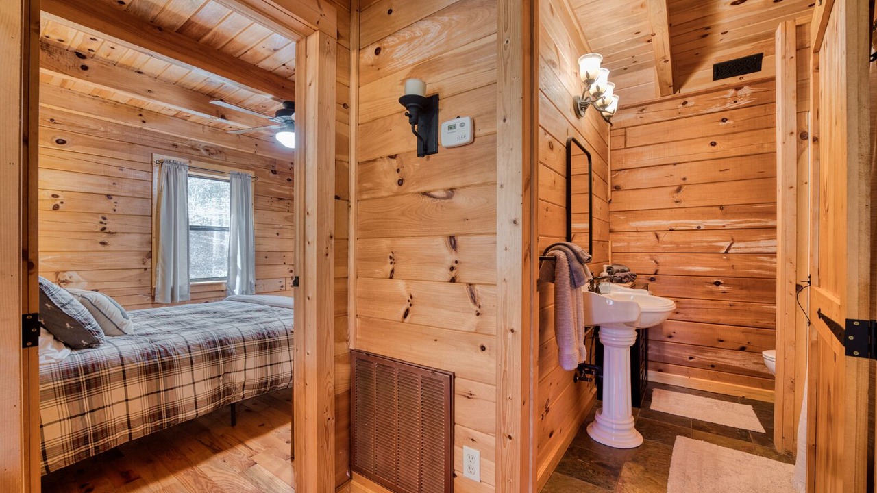 Photo of Bathroom in Ellijay