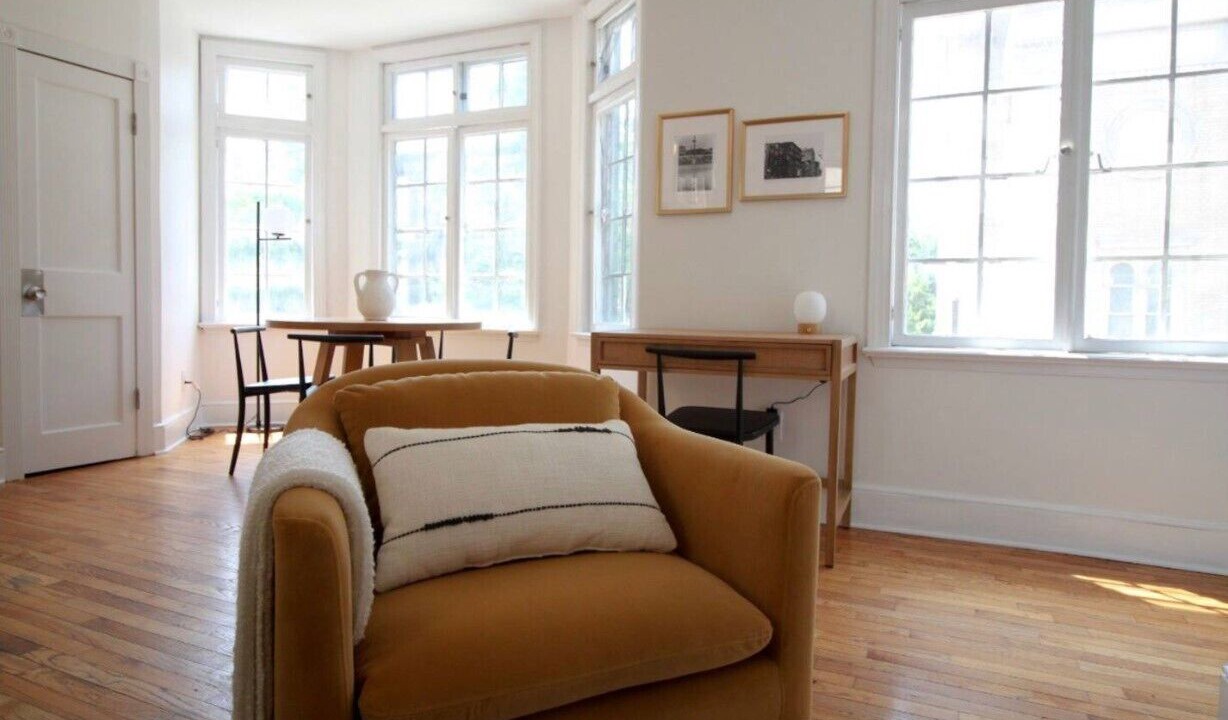 Photo of Livingroom in Rittenhouse Row