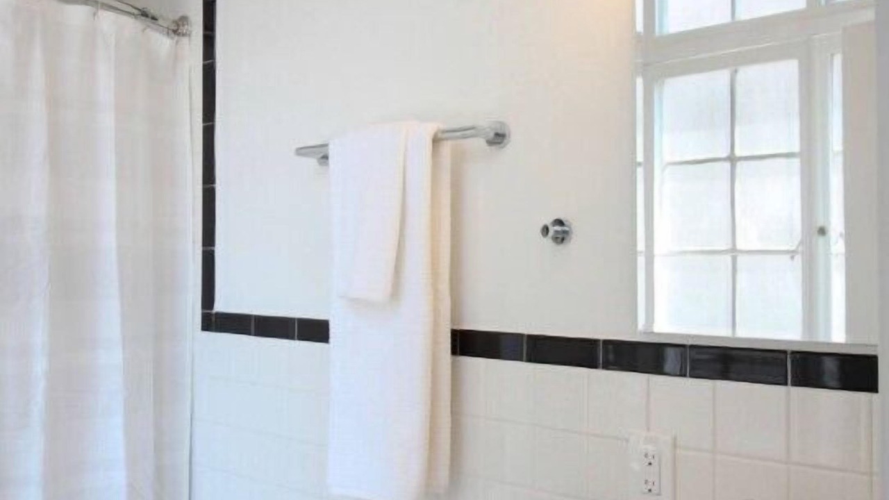 Photo of Bathroom in Rittenhouse Row