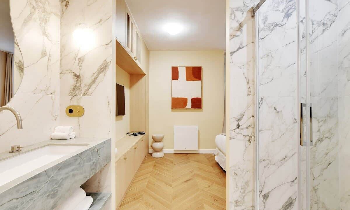 Photo of Bathroom in Palais-Royal