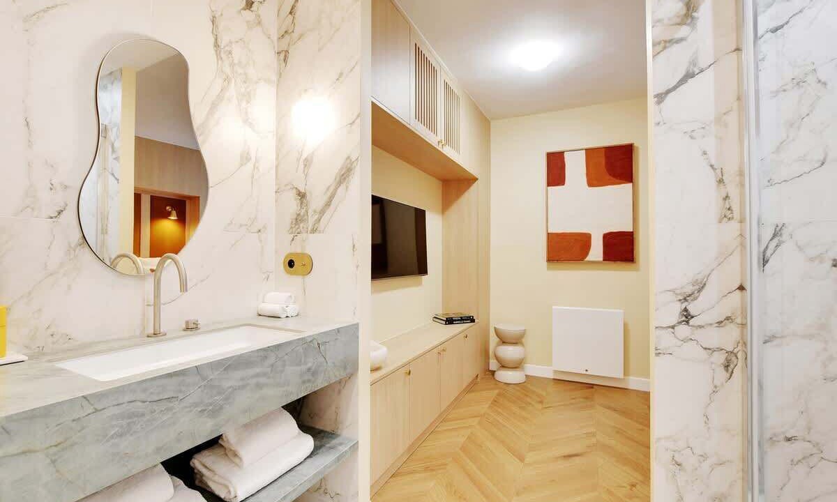 Photo of Bathroom in Palais-Royal