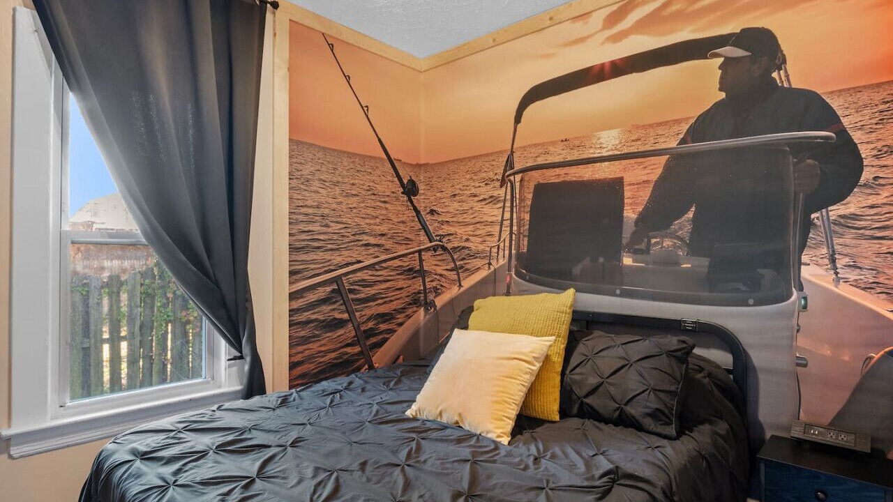 Photo of Bedroom in Edgewater