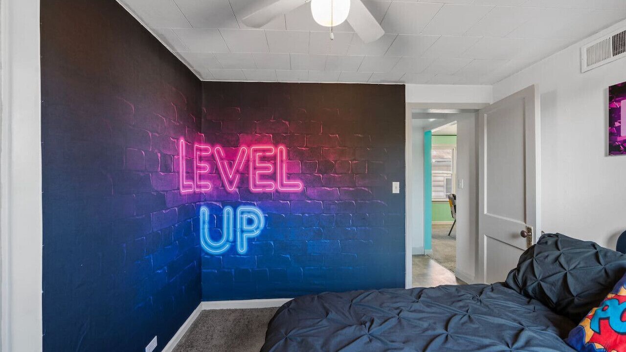 Photo of Bedroom in Edgewater