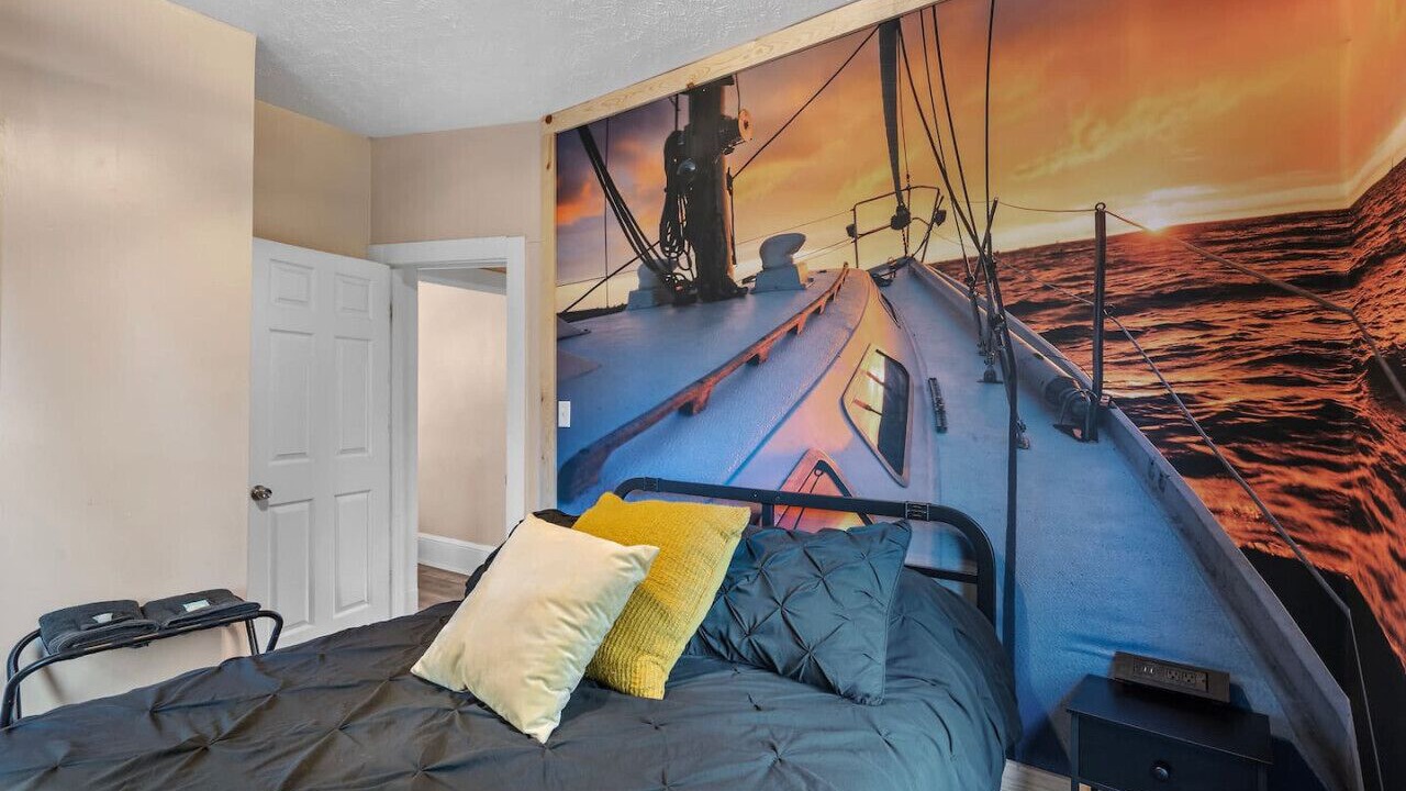 Photo of Bedroom in Edgewater